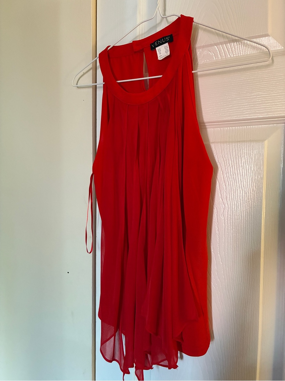 VENUS Red Pleated Chiffon Tank Top - Picture 1 of 3